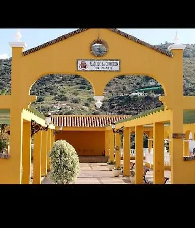 Apartment Plaza Concordia Pad - Luxury 2 Bed Pueblo *
