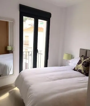 Plaza Concordia Pad - Luxury 2 Bed Pueblo Apartment