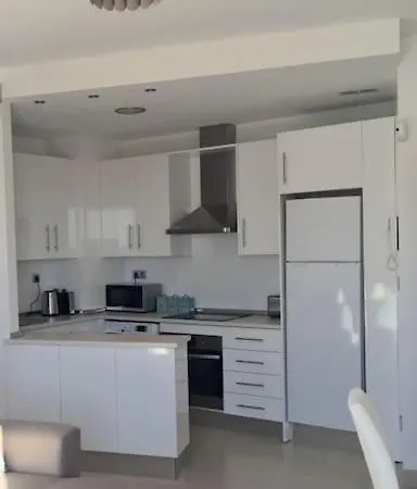 Plaza Concordia Pad - Luxury 2 Bed Pueblo Apartment *